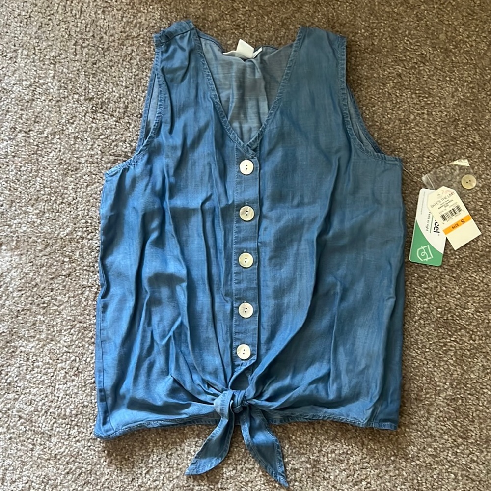 Brand New Skye’s the Limit tie tank top